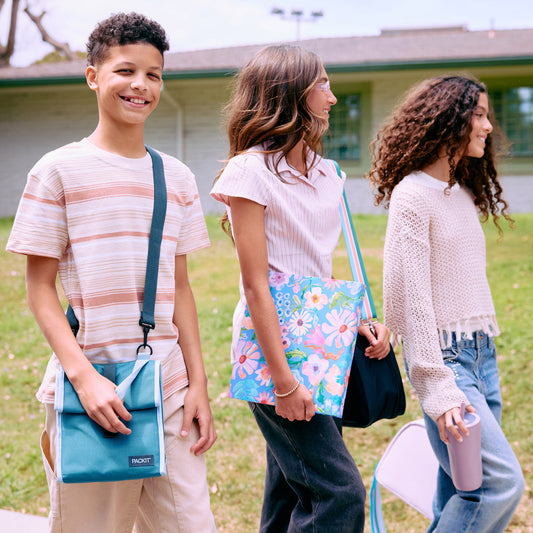 freezable-houston-lunch-bag-n0 freezable-houston-lunch-bag-agave-lifestyle-walking-to-school.jpg
