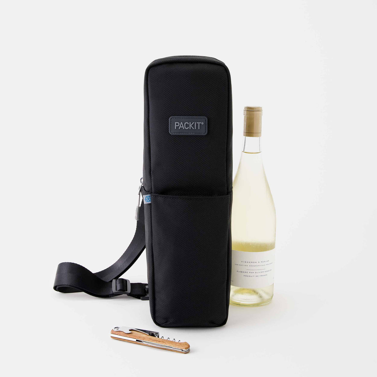 freezable-wine-carrier-r2 freezable-wine-carrier-black-ecofreeze-plus-front-with-wine.jpg